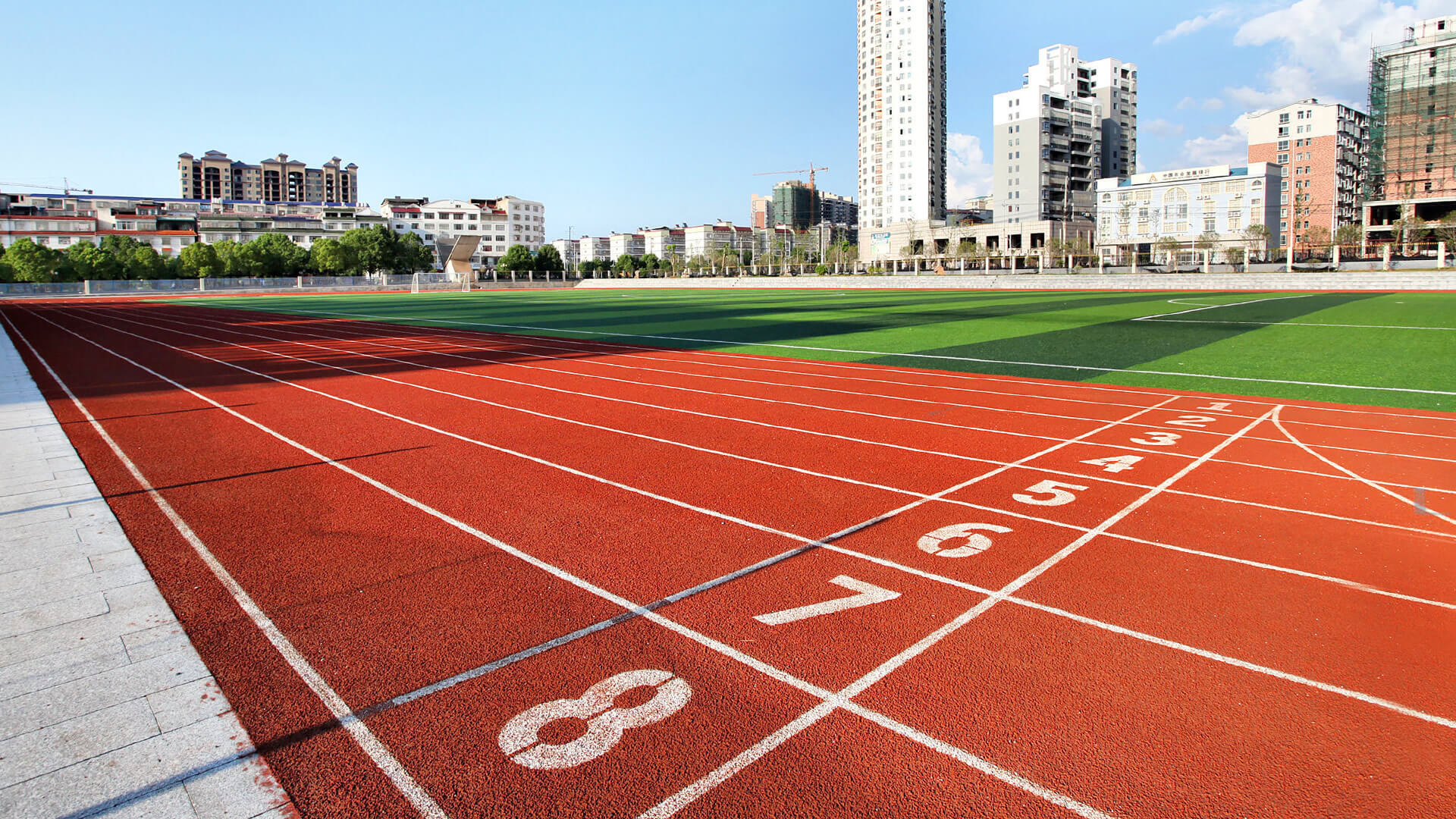 力特 · 运动场塑胶跑道