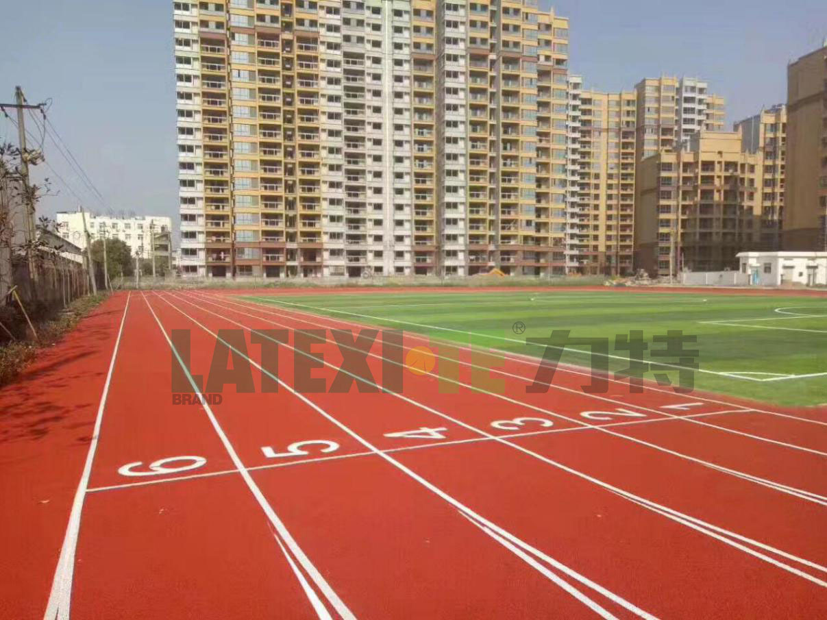 惠东县初级中学-混合型跑道