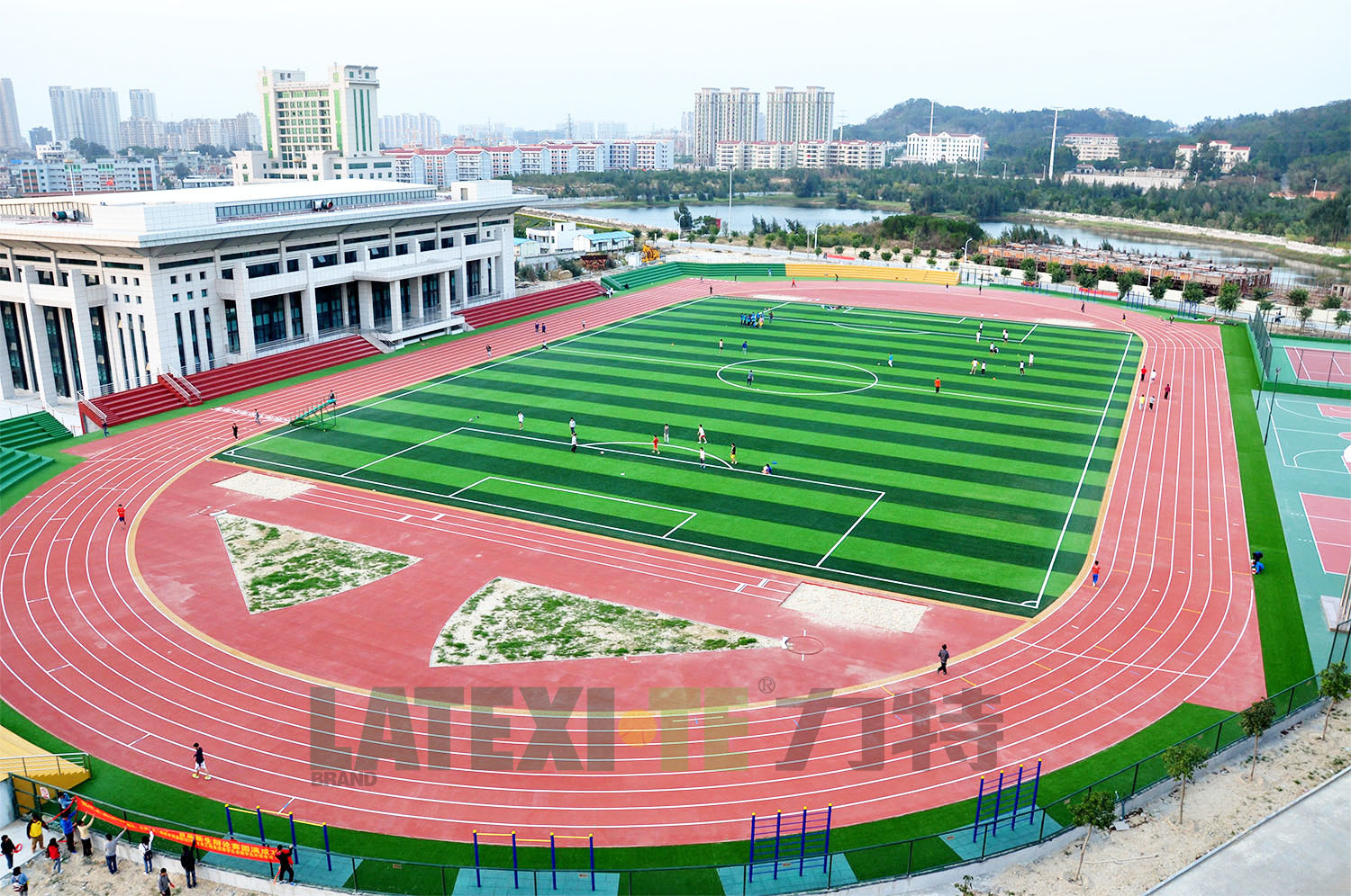 福建电力学院-预制型跑道