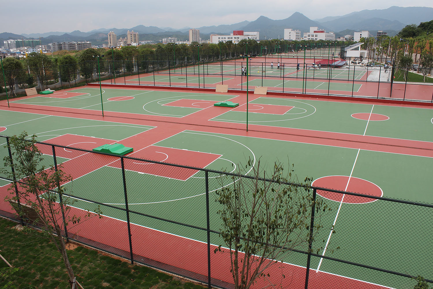 江西安远一中-水性硅PU篮球场，排球场、羽毛球场